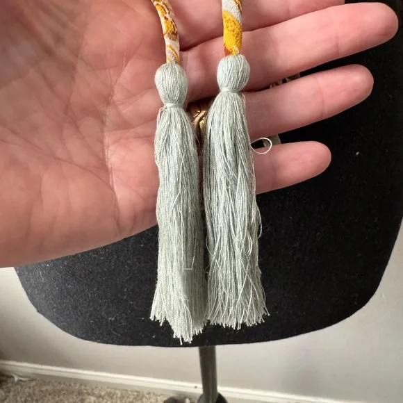 Style Rack Ruched Top - Picture 3 of 12